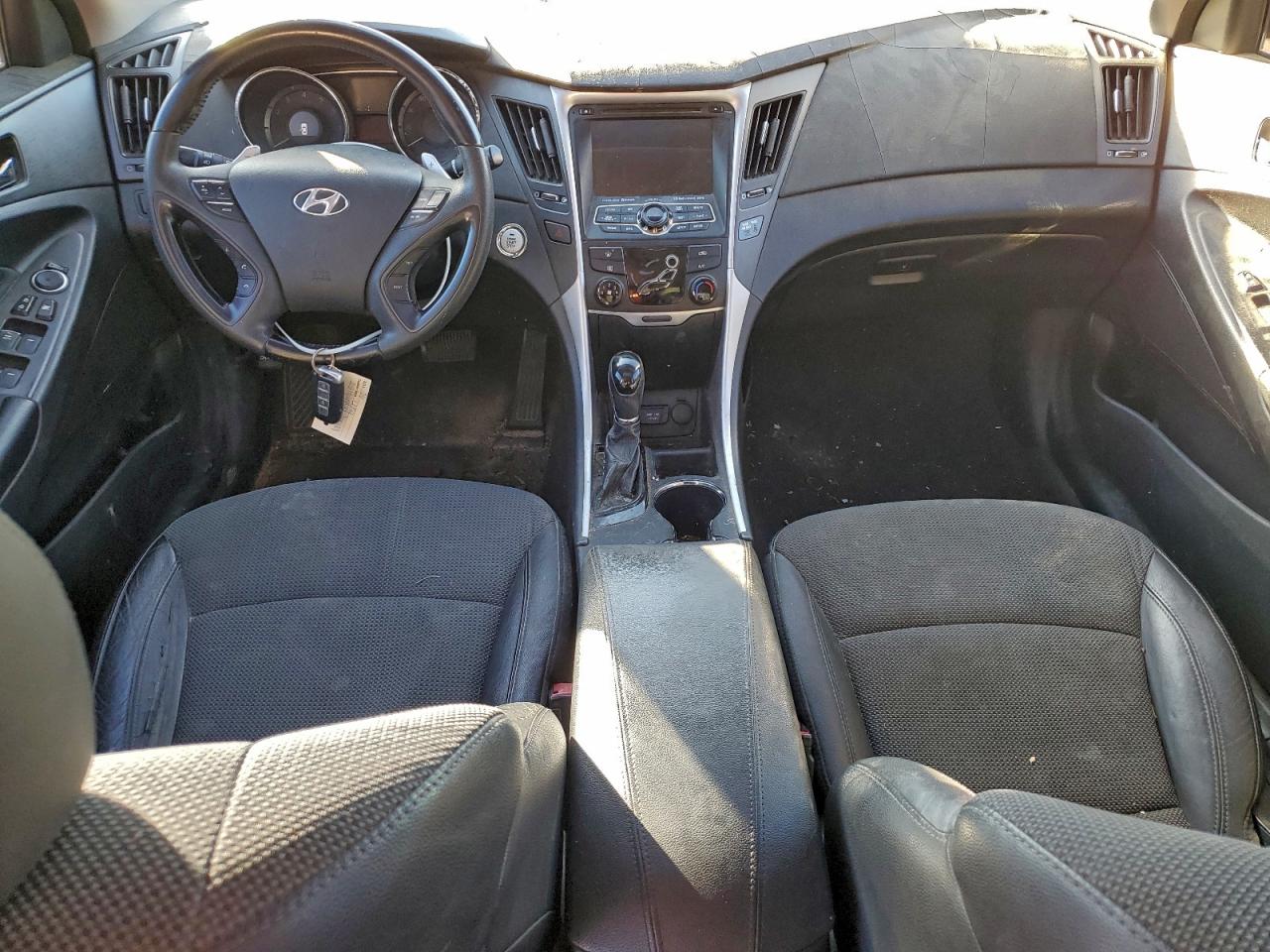 2013 HYUNDAI SONATA SE photo 8