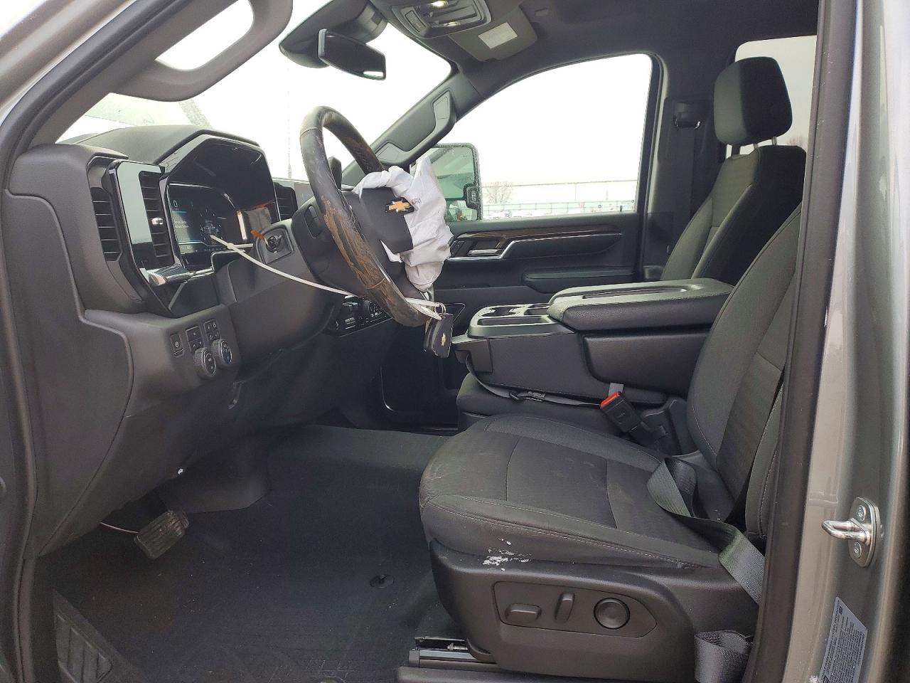 2024 CHEVROLET SILVERADO K2500 HEAVY DUTY LT photo 7