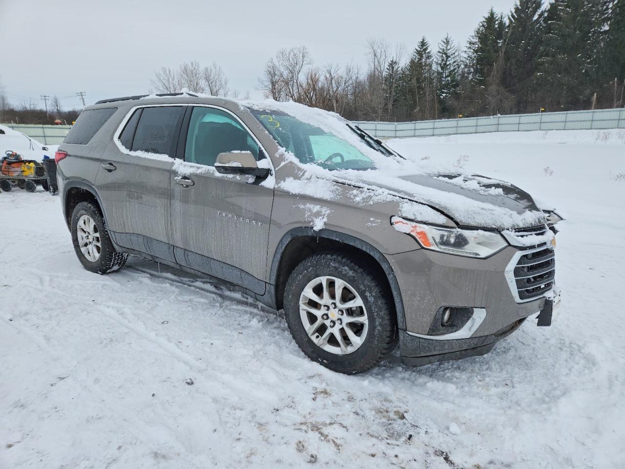 2019 CHEVROLET TRAVERSE LT photo 4