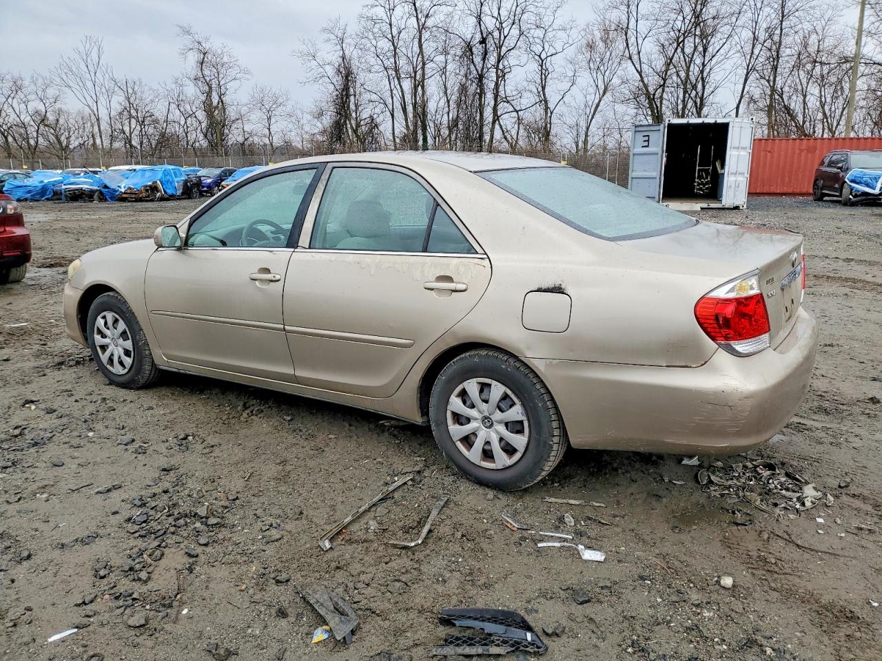 2006 TOYOTA CAMRY LE photo 2