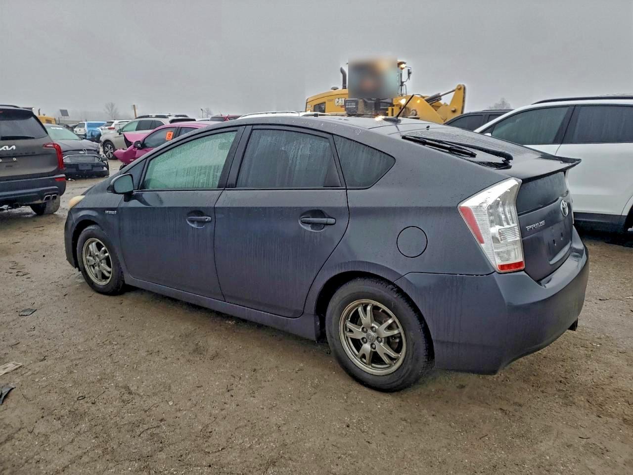 2010 TOYOTA PRIUS photo 2