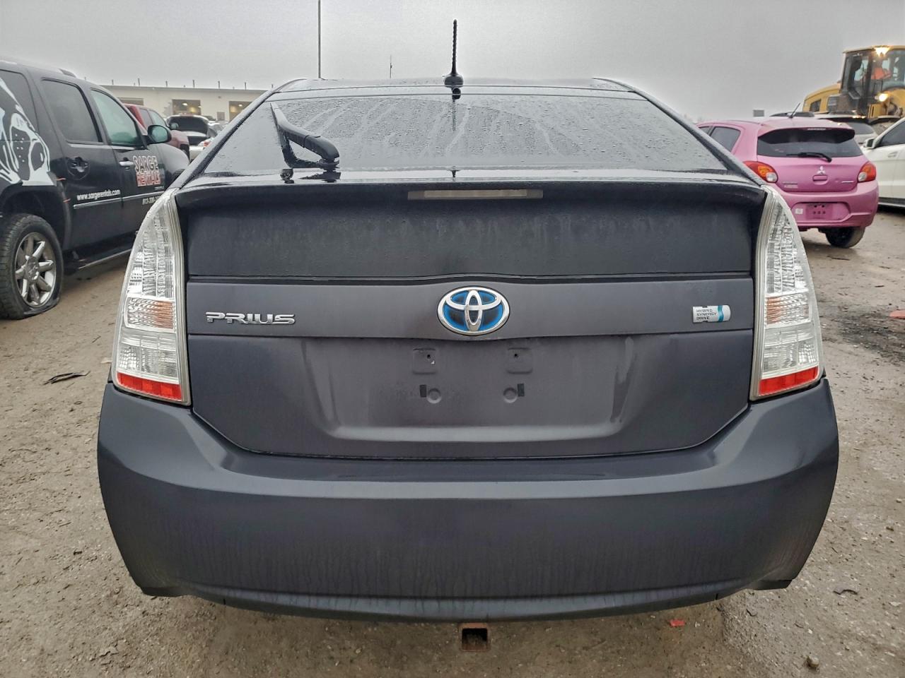 2010 TOYOTA PRIUS photo 6