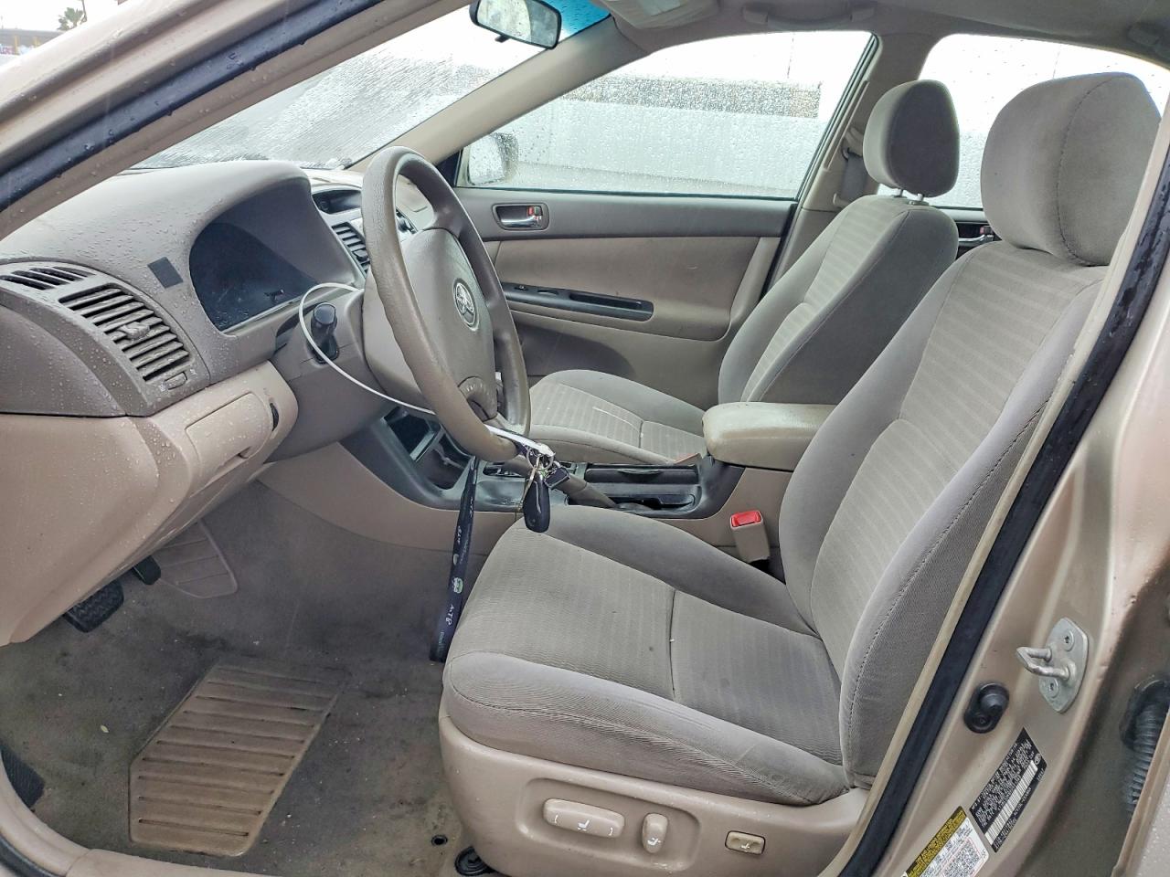 2005 TOYOTA CAMRY LE photo 7