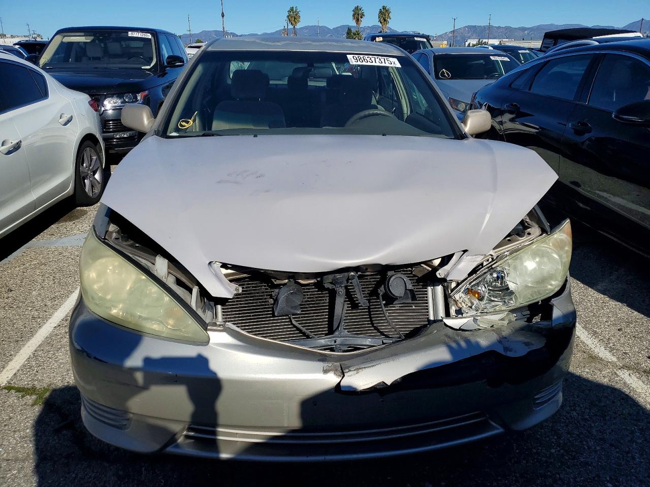 2005 TOYOTA CAMRY LE photo 5