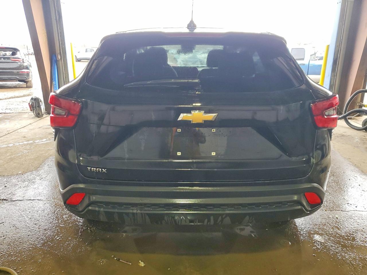 2025 CHEVROLET TRAX LS photo 6