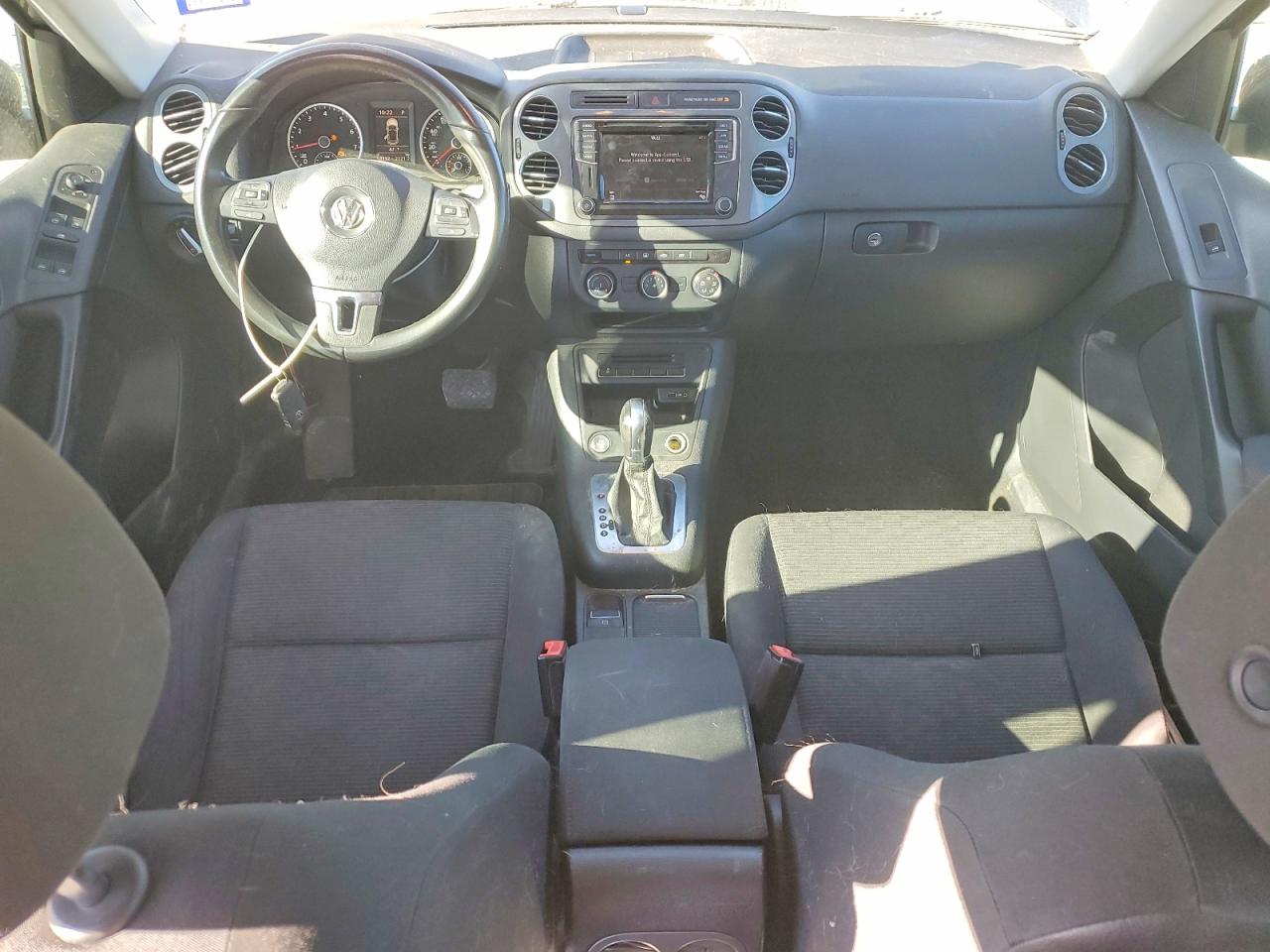 2017 VOLKSWAGEN TIGUAN S photo 8