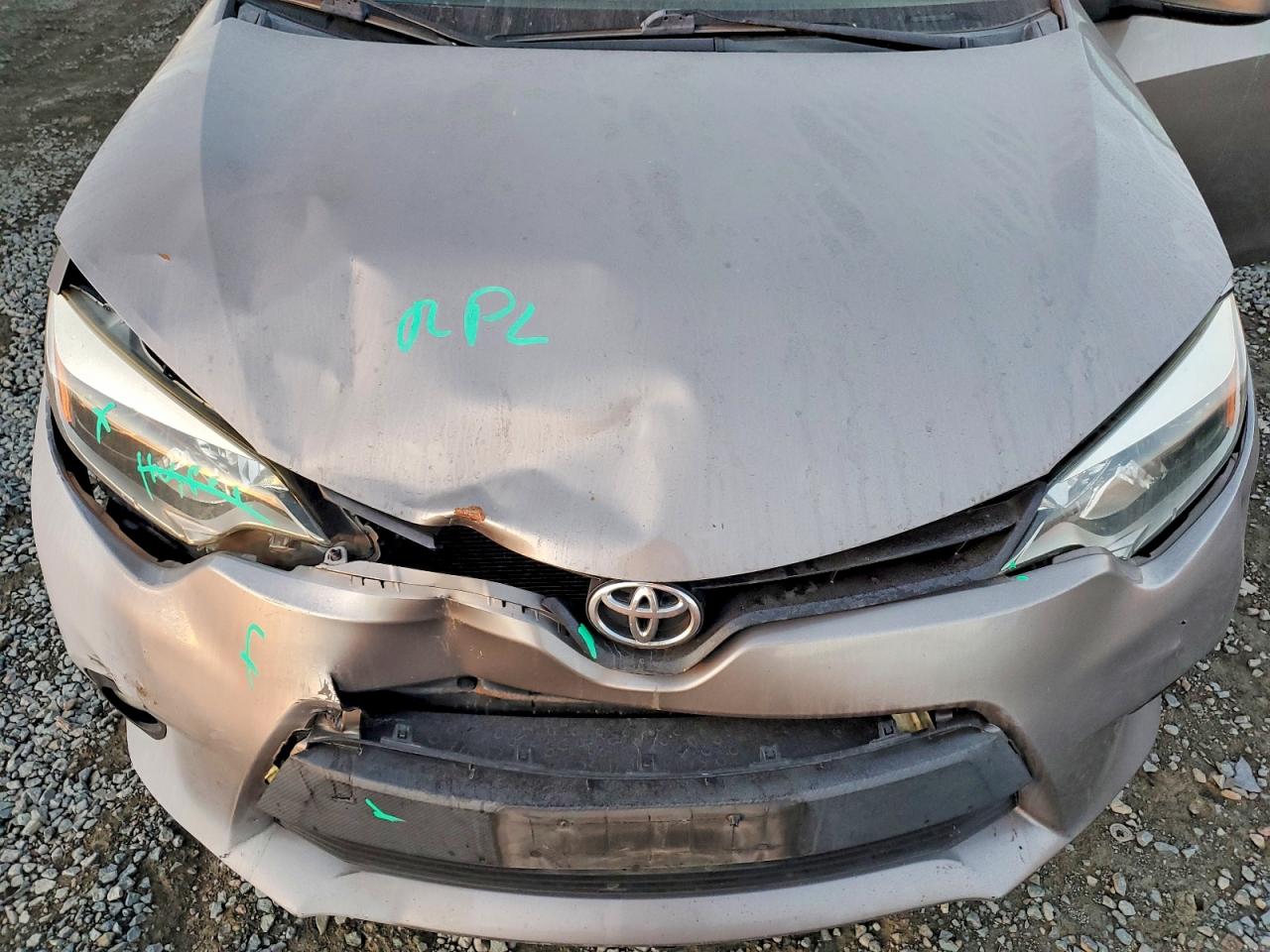 2014 TOYOTA COROLLA L photo 11