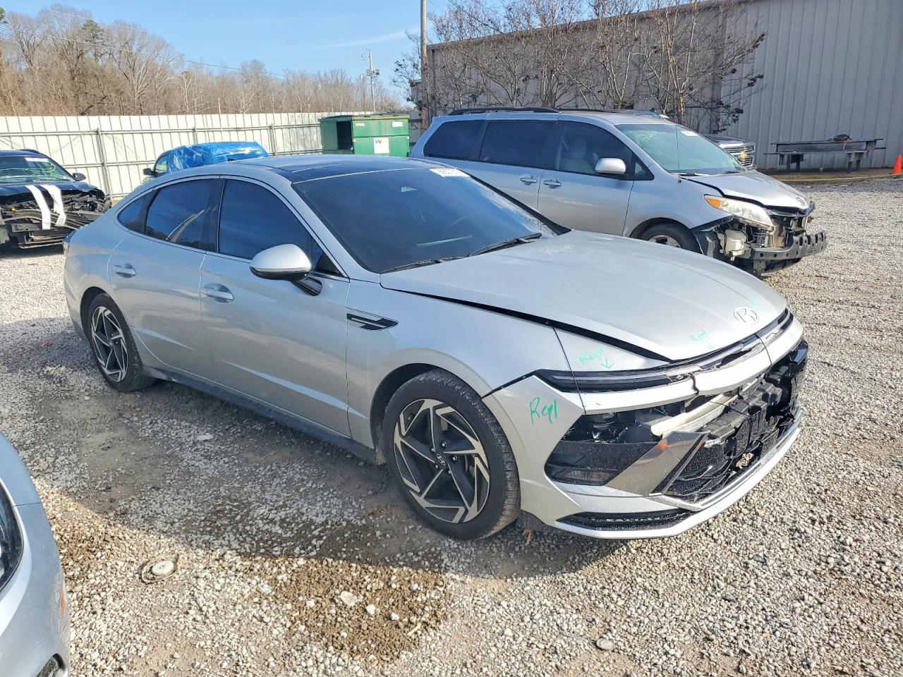 2025 HYUNDAI SONATA SEL photo 4