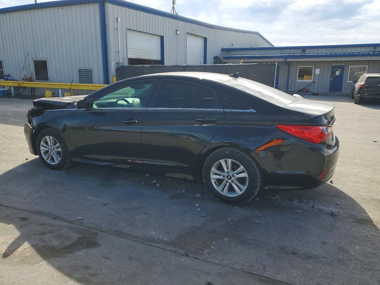 2014 HYUNDAI SONATA GLS photo 2