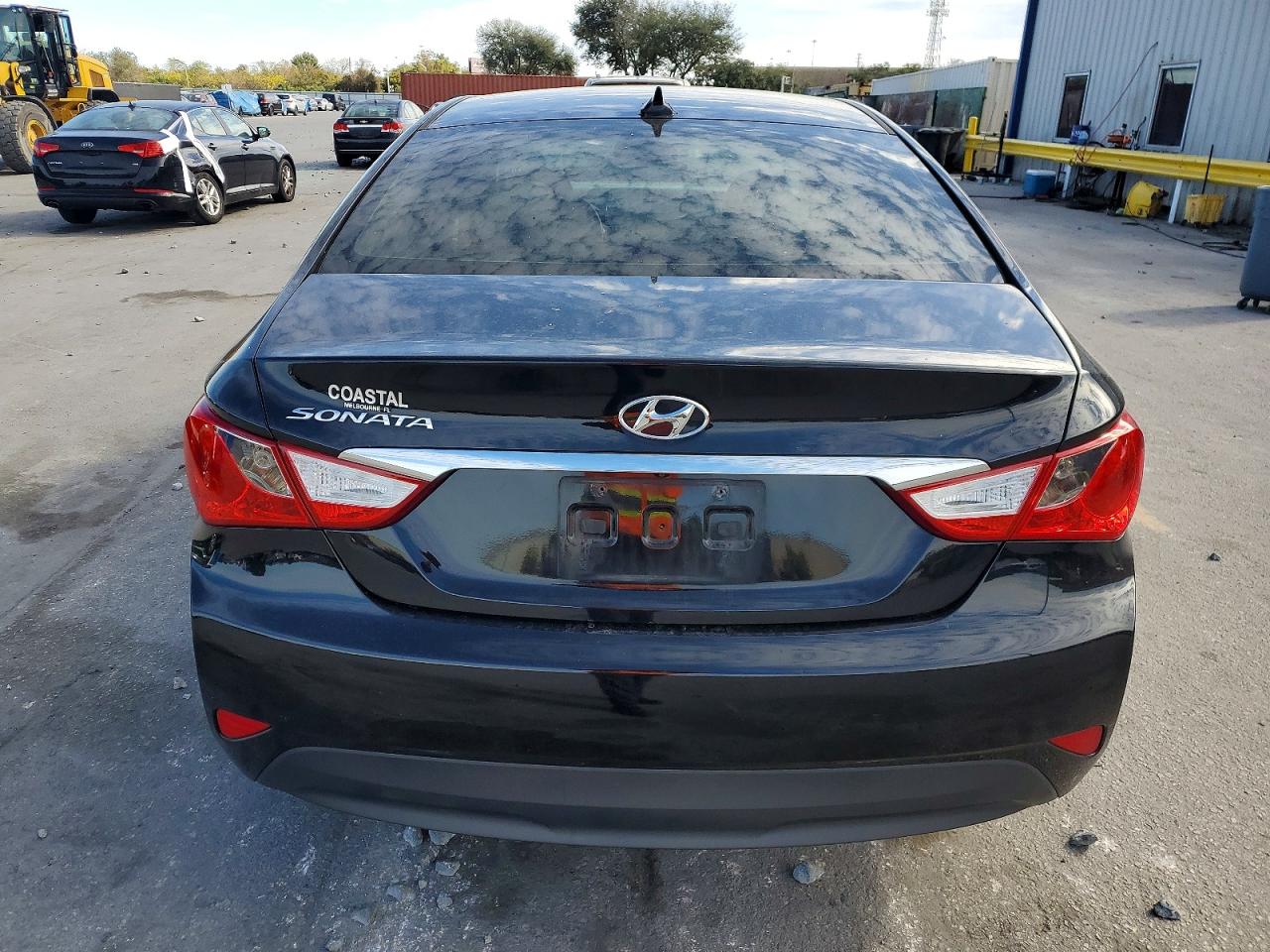 2014 HYUNDAI SONATA GLS photo 6