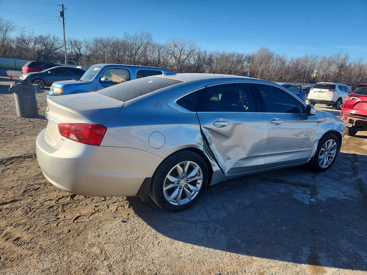 2018 CHEVROLET IMPALA LT photo 3