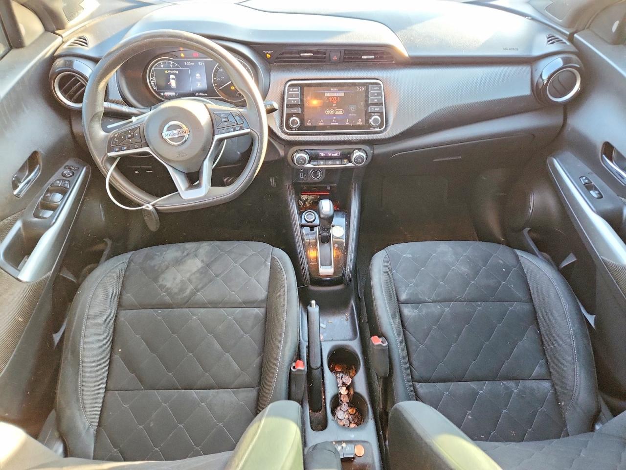 2019 NISSAN KICKS S photo 8