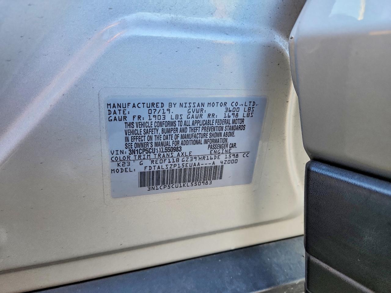 2019 NISSAN KICKS S photo 13
