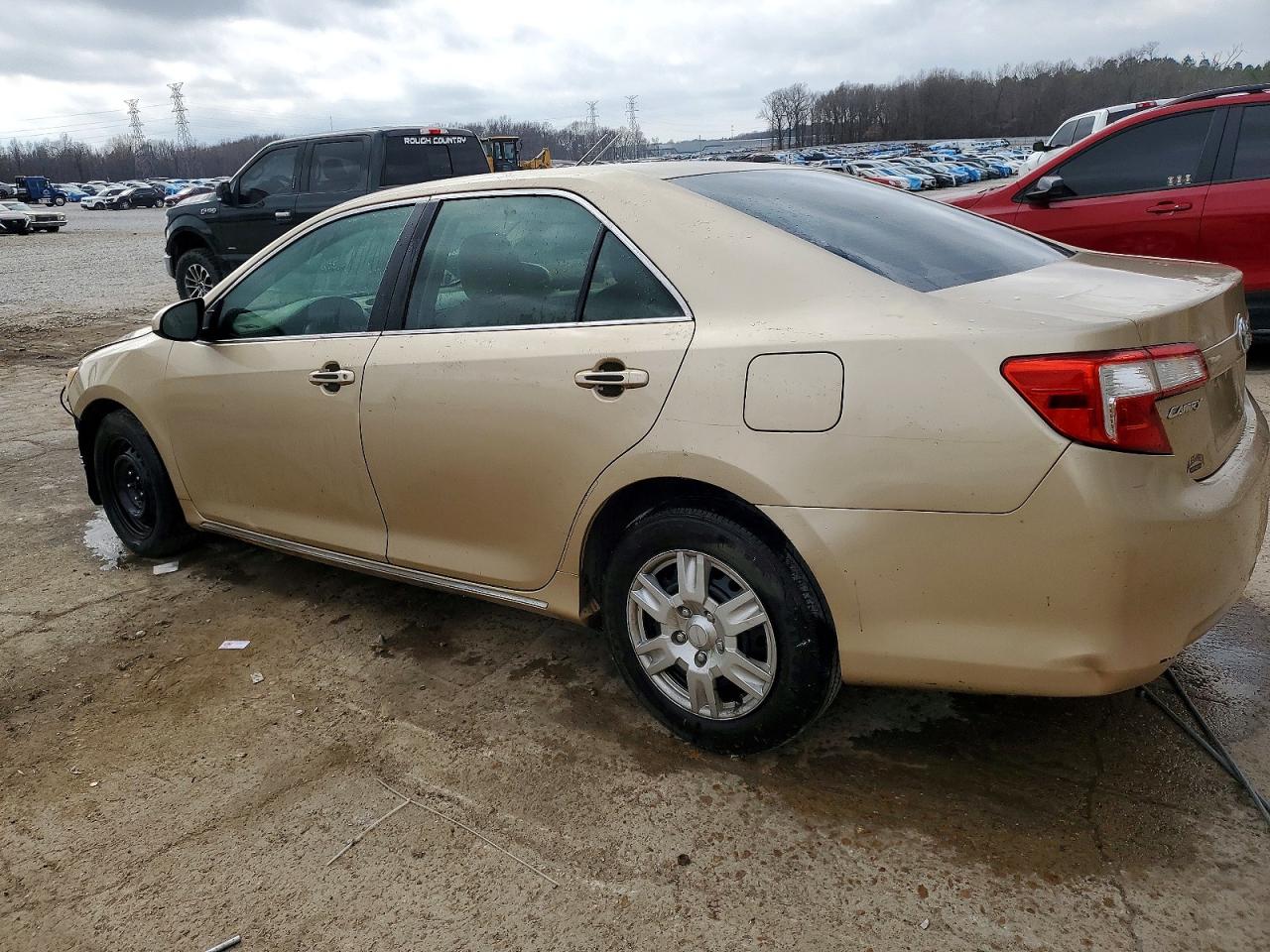 2012 TOYOTA CAMRY BASE photo 3