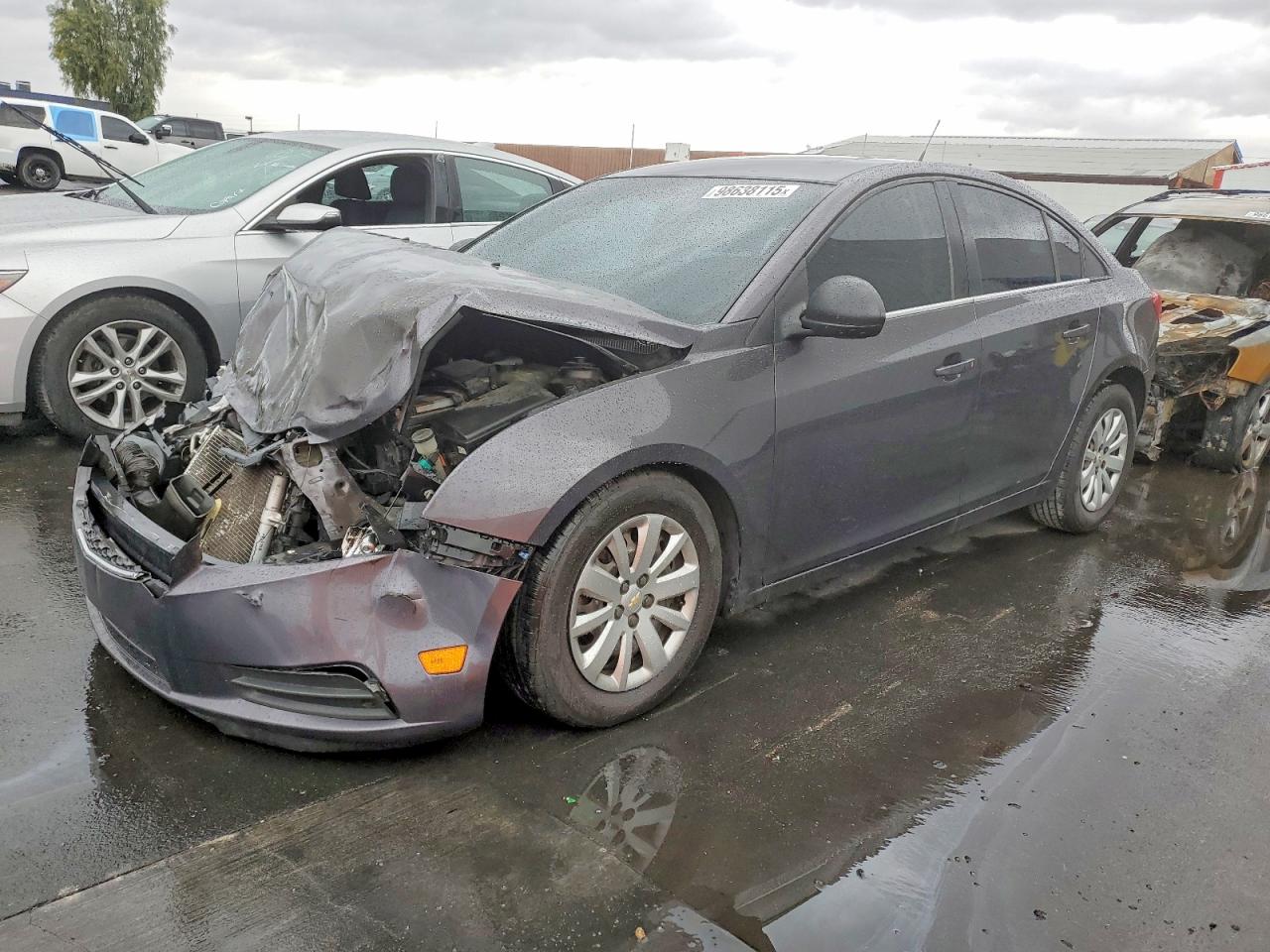 2011 CHEVROLET CRUZE