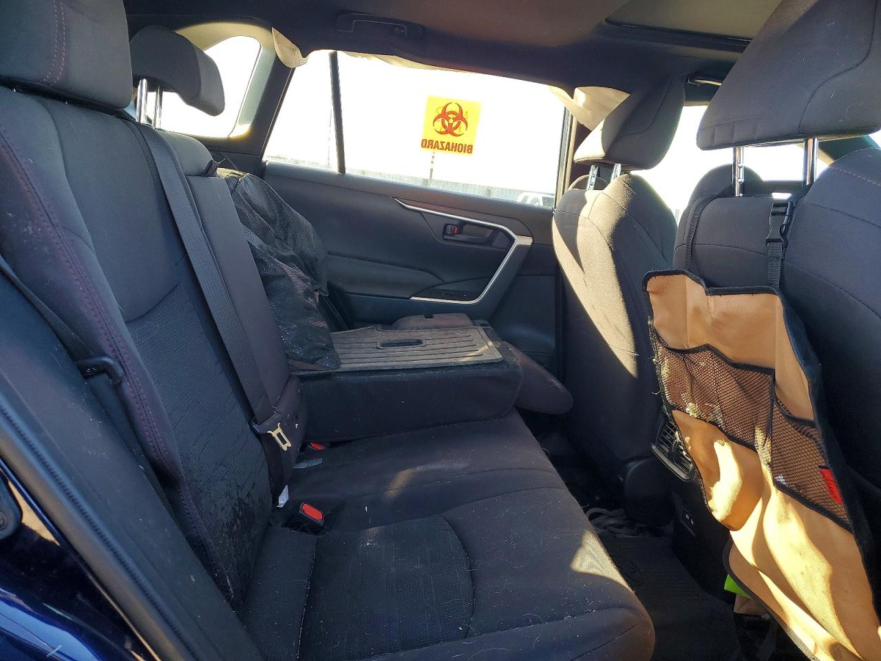 2021 TOYOTA RAV4 PRIME SE photo 11