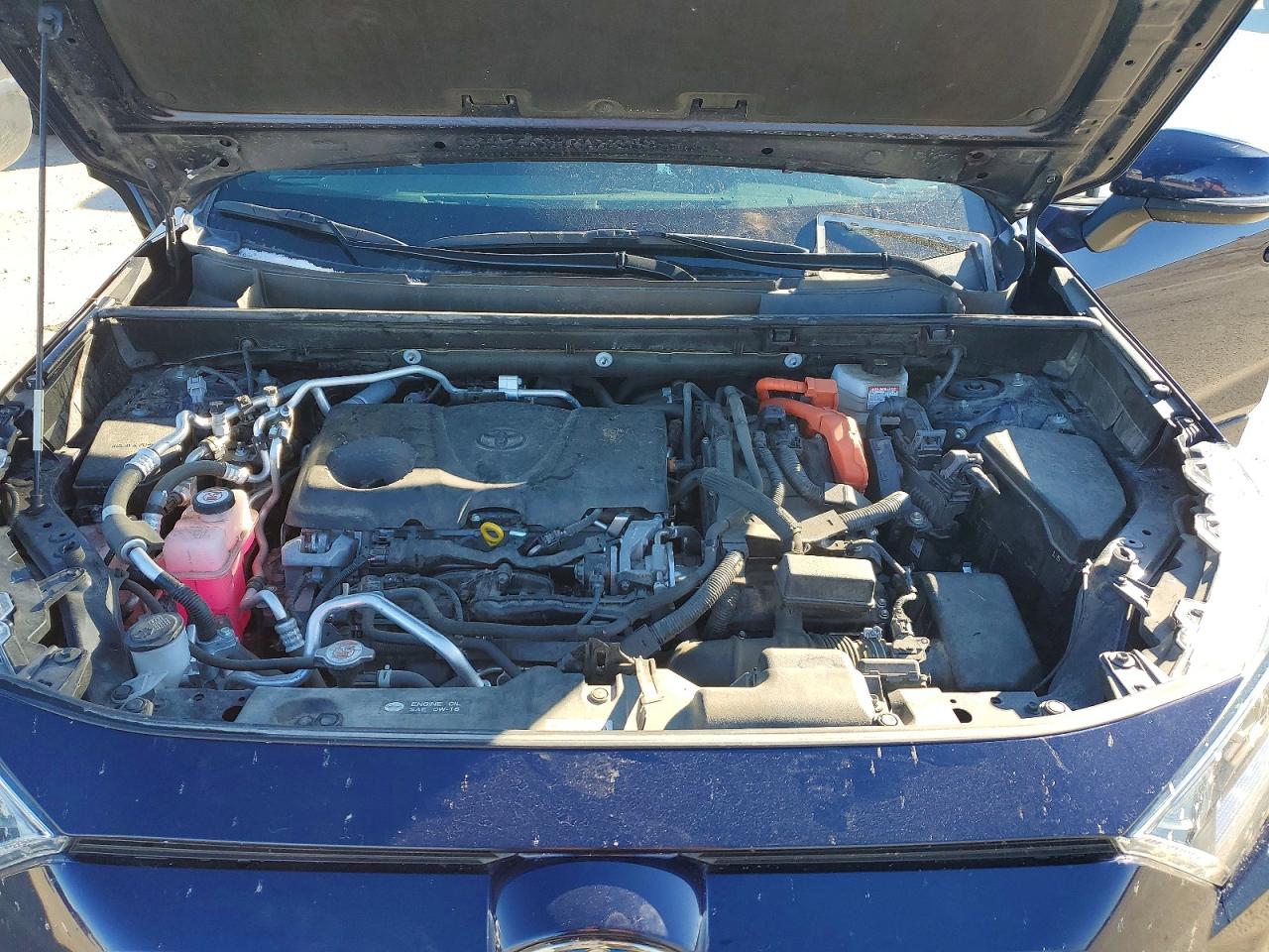 2021 TOYOTA RAV4 PRIME SE photo 12