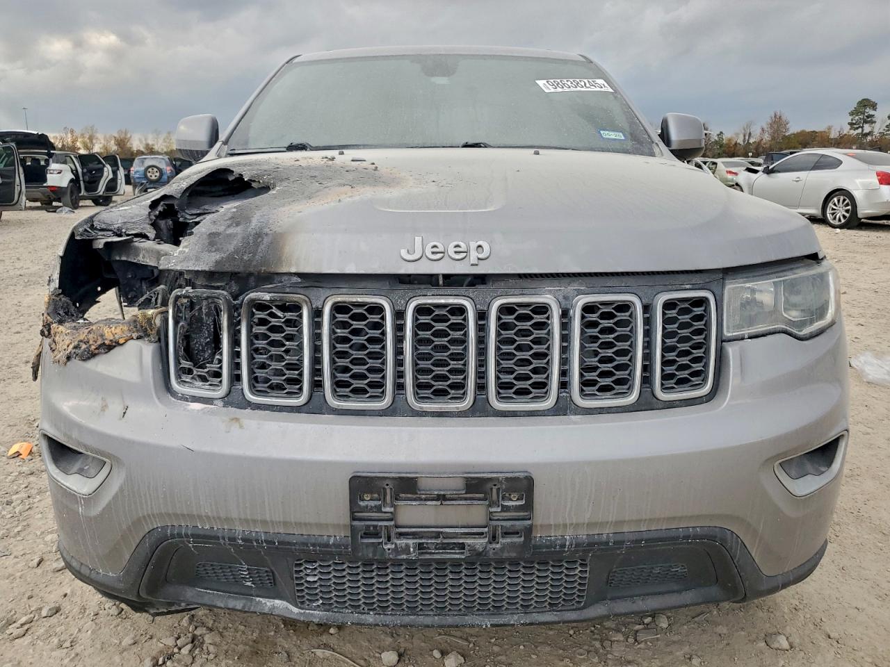 2018 JEEP GRAND CHEROKEE LAREDO photo 5