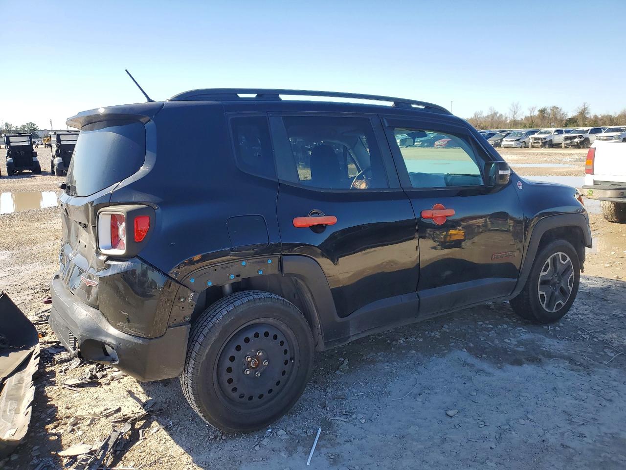 2017 JEEP RENEGADE TRAILHAWK photo 3