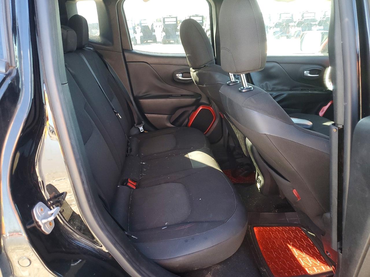 2017 JEEP RENEGADE TRAILHAWK photo 11