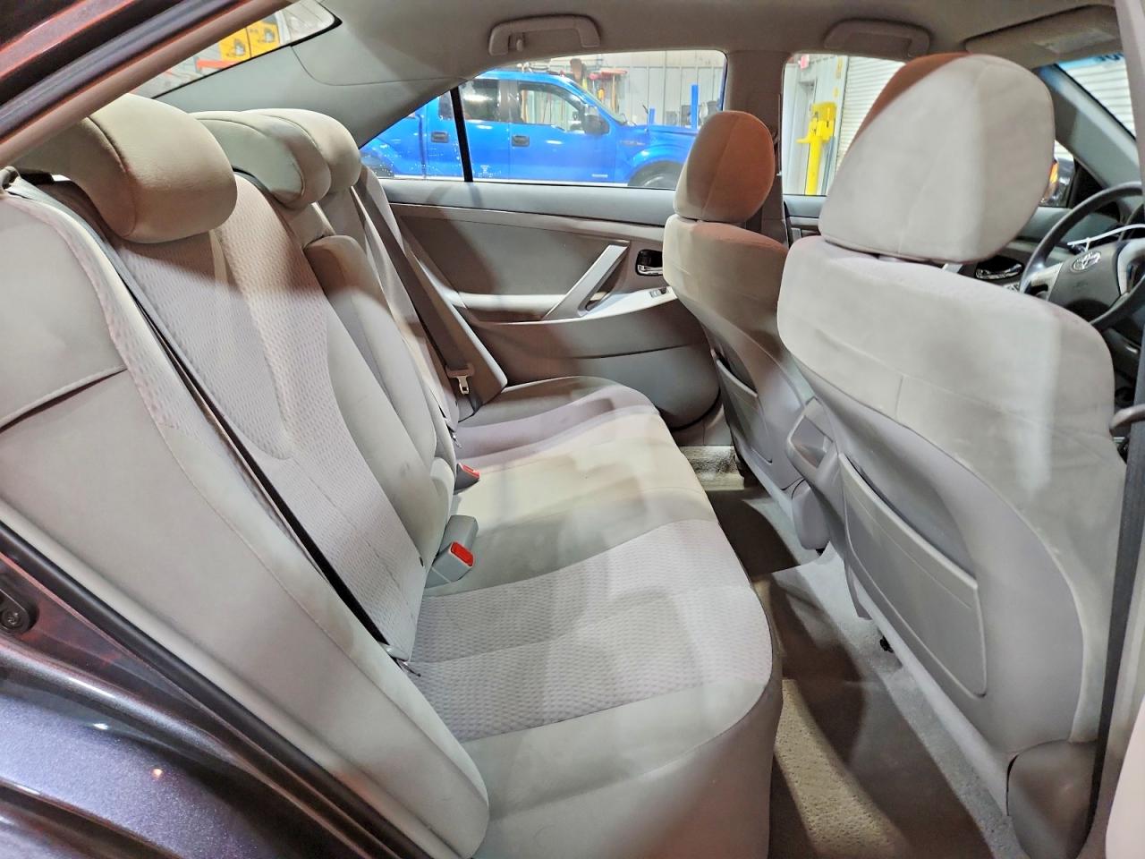 2011 TOYOTA CAMRY BASE photo 10