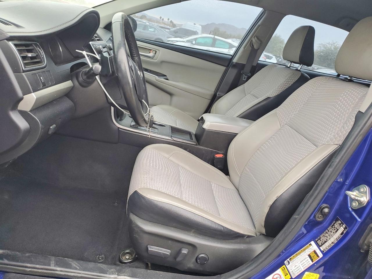 2015 TOYOTA CAMRY LE photo 7