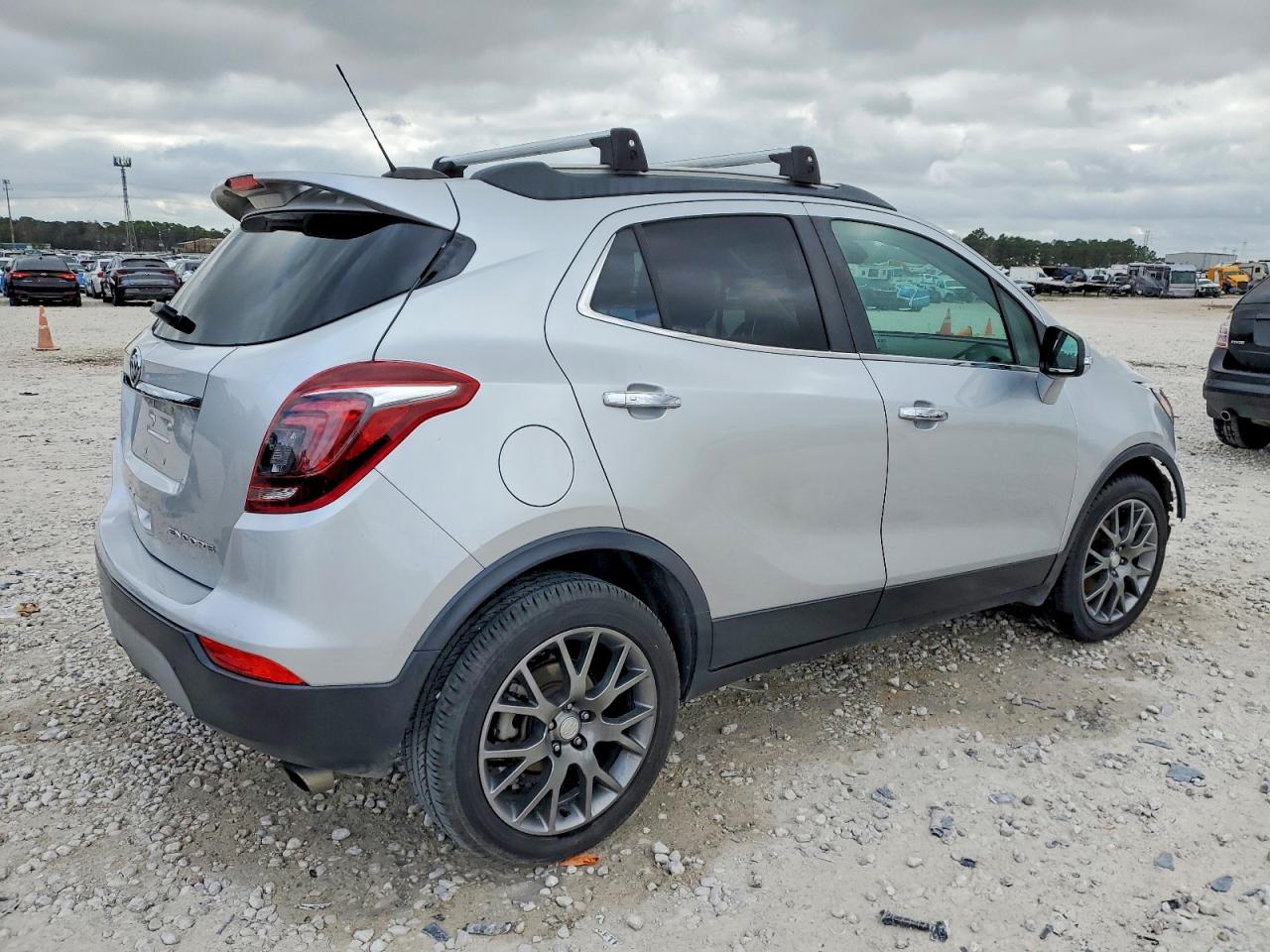 2019 BUICK ENCORE SPORT TOURING photo 3