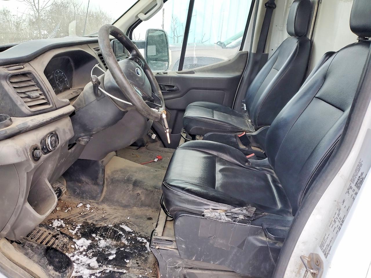2020 FORD TRANSIT DELIVERY TRUCK photo 7