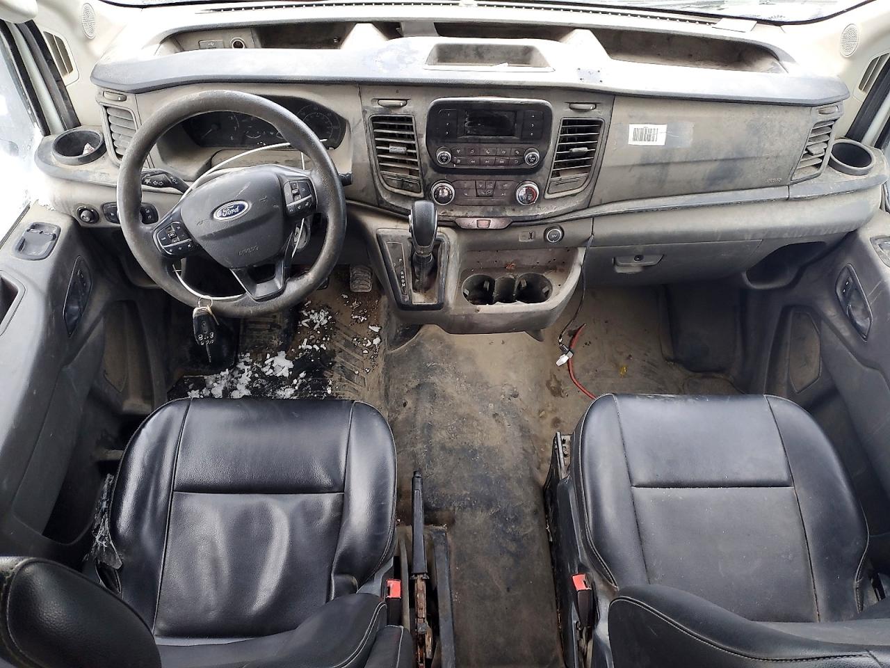 2020 FORD TRANSIT DELIVERY TRUCK photo 8