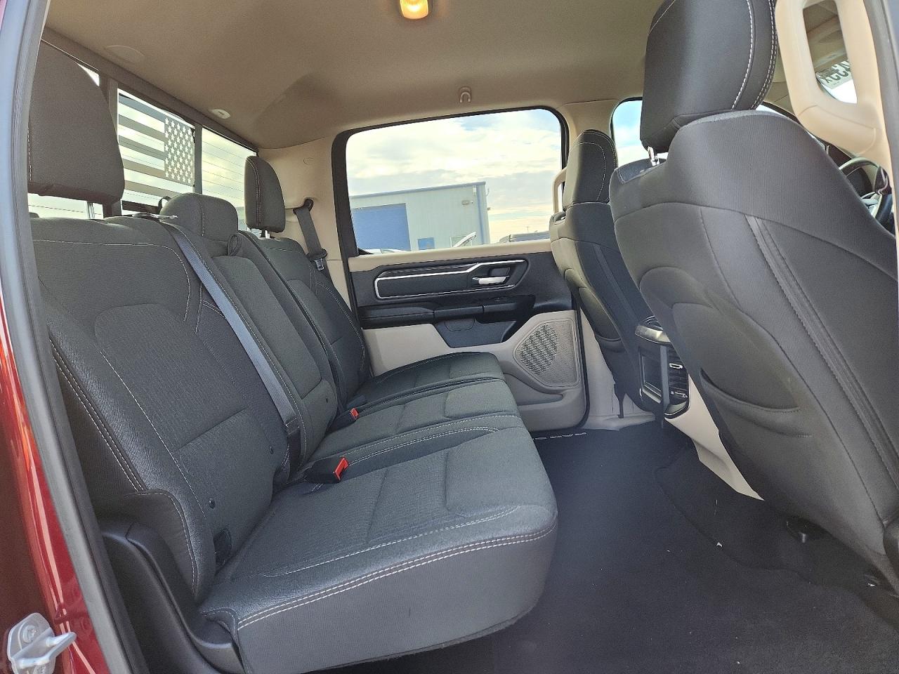 2019 RAM 1500 BIG HORN/LONE STAR photo 19