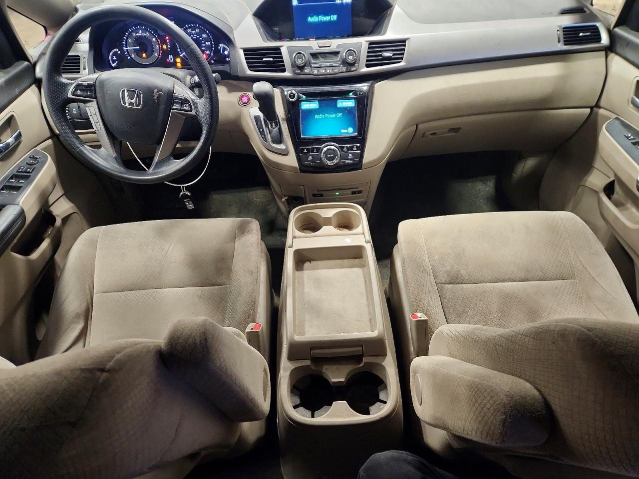 2016 HONDA ODYSSEY SE photo 8