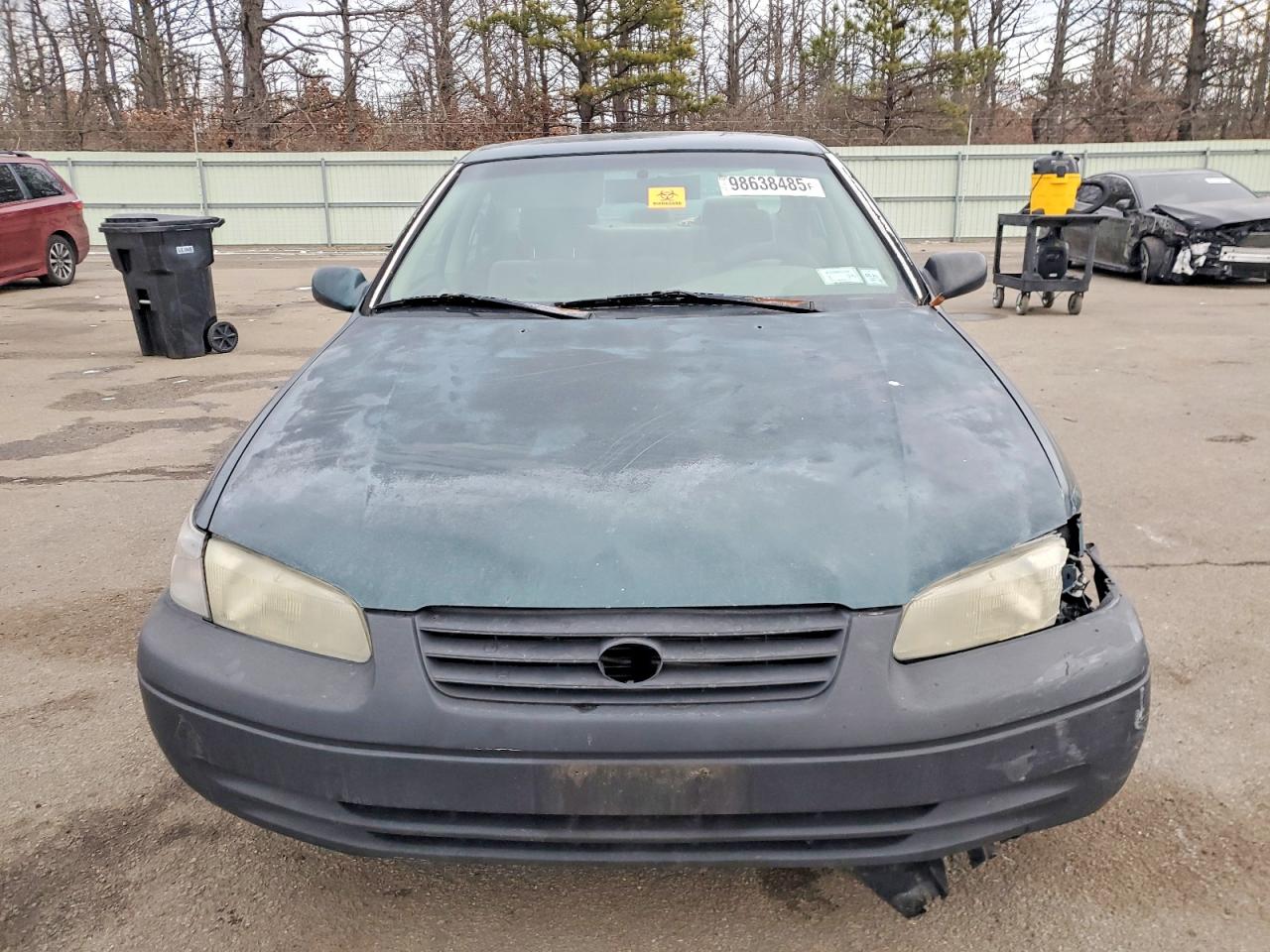 1997 TOYOTA CAMRY LE photo 5