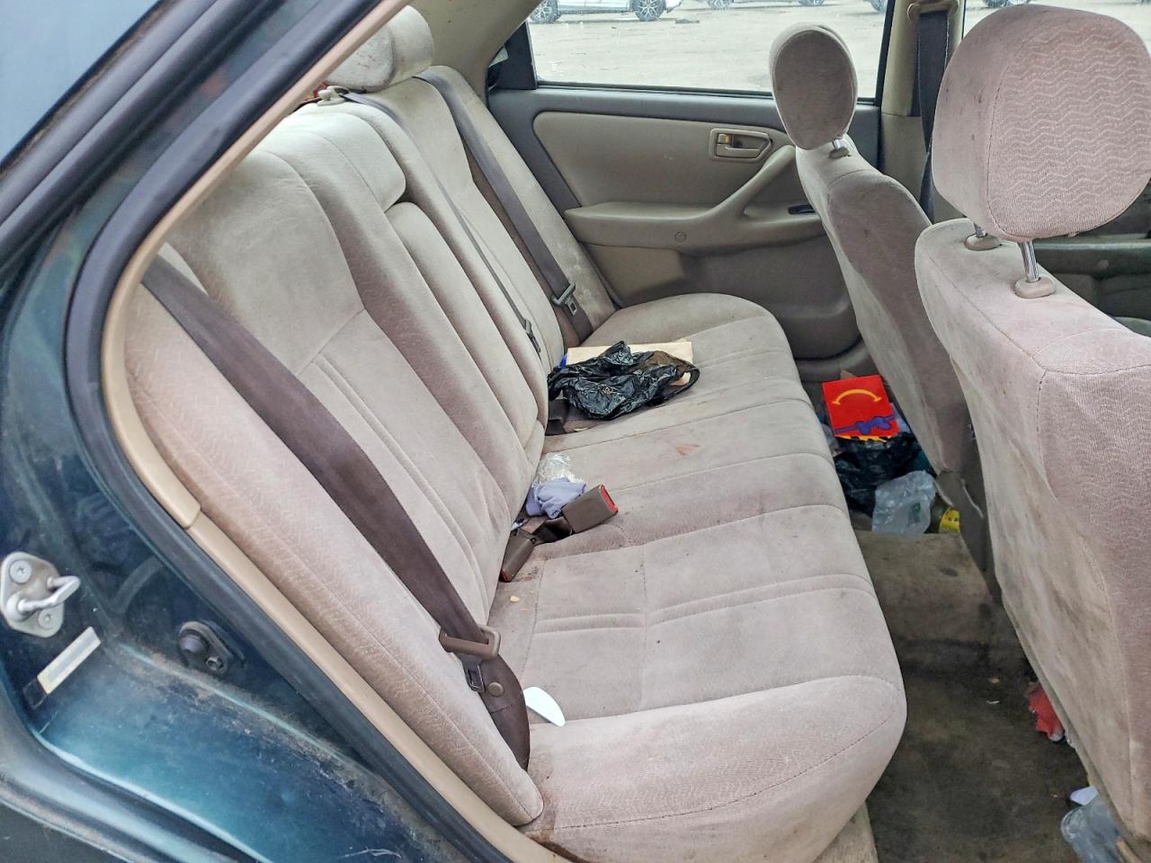 1997 TOYOTA CAMRY LE photo 10