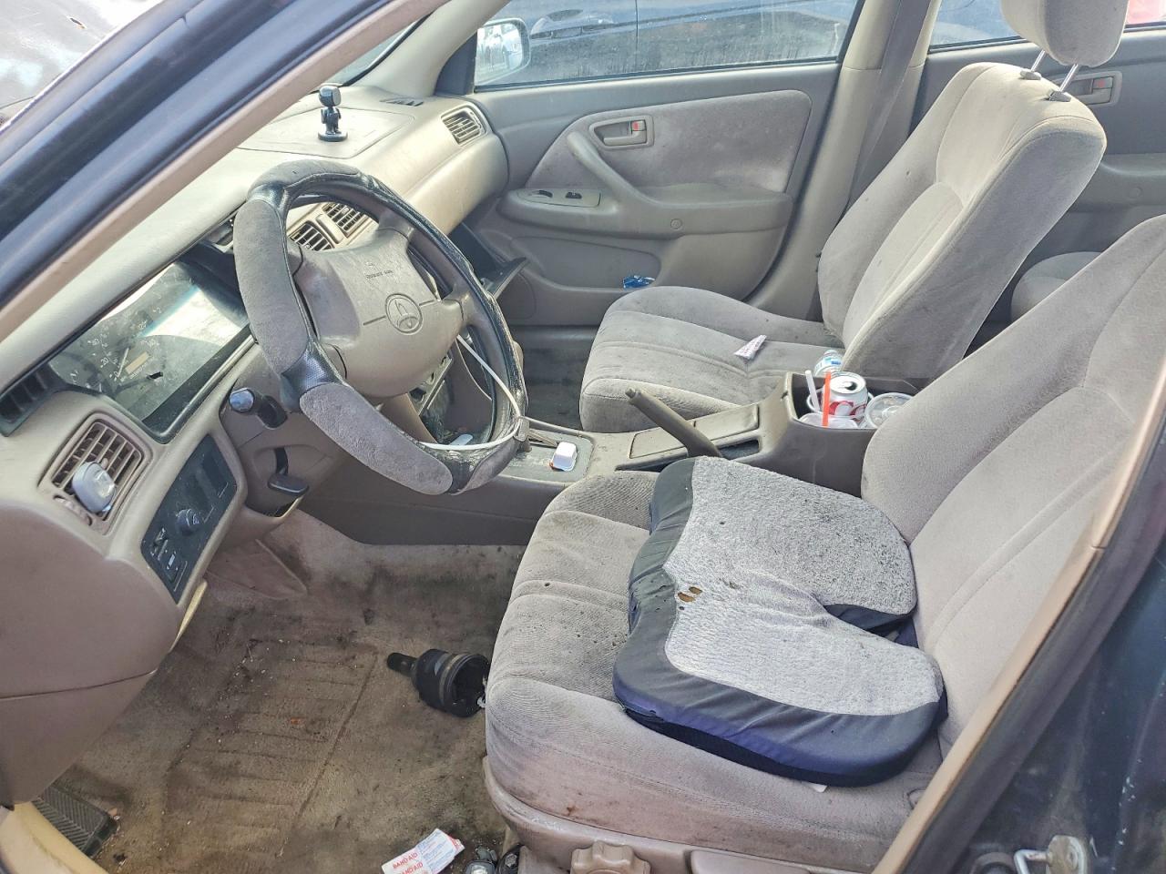1997 TOYOTA CAMRY LE photo 7