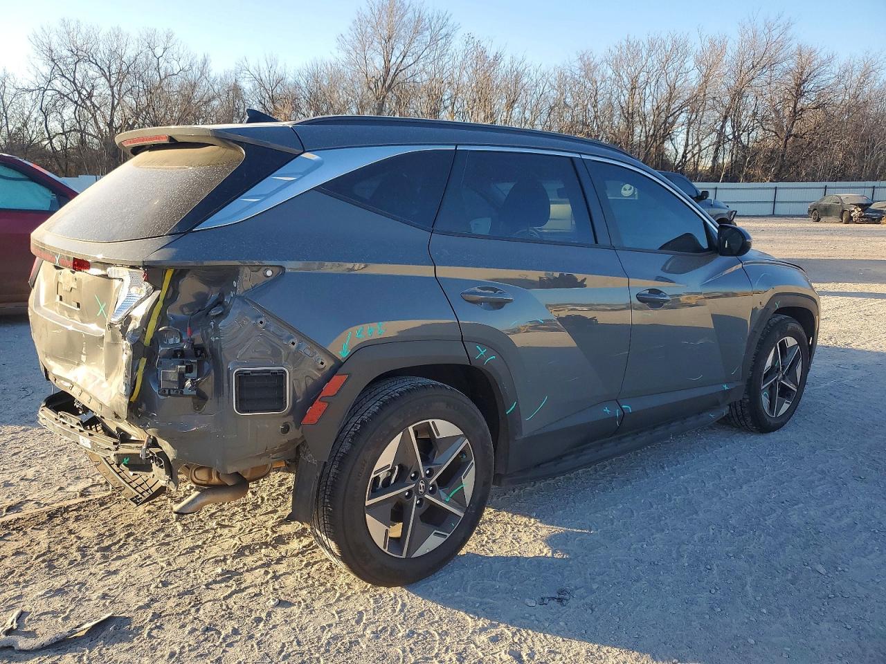 2025 HYUNDAI TUCSON SEL photo 3