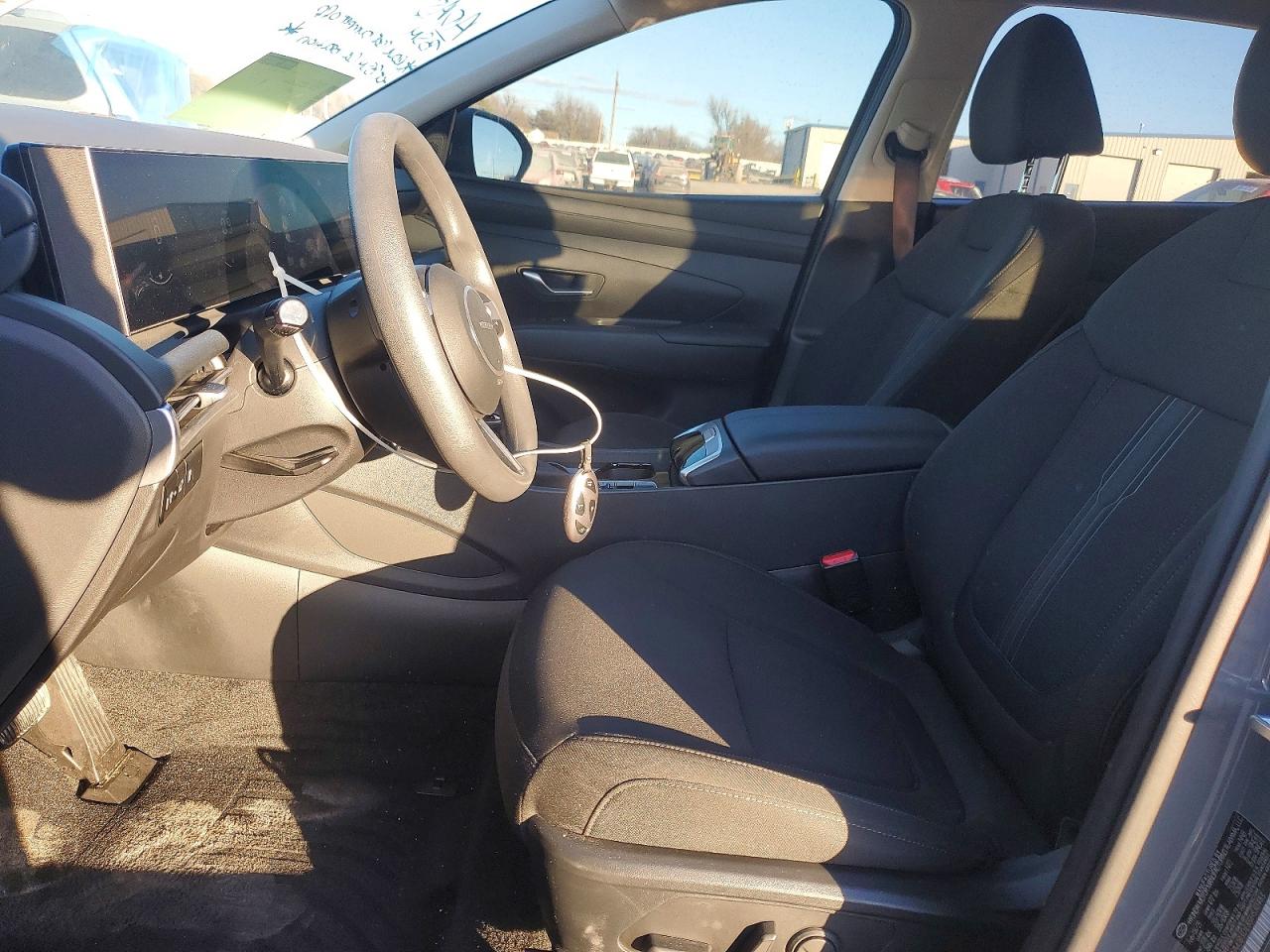 2025 HYUNDAI TUCSON SEL photo 7