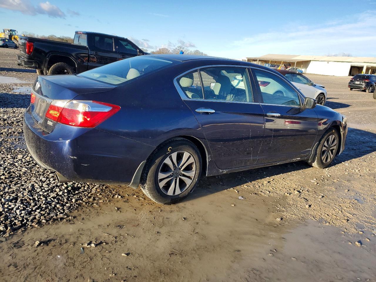 2015 HONDA ACCORD LX photo 3
