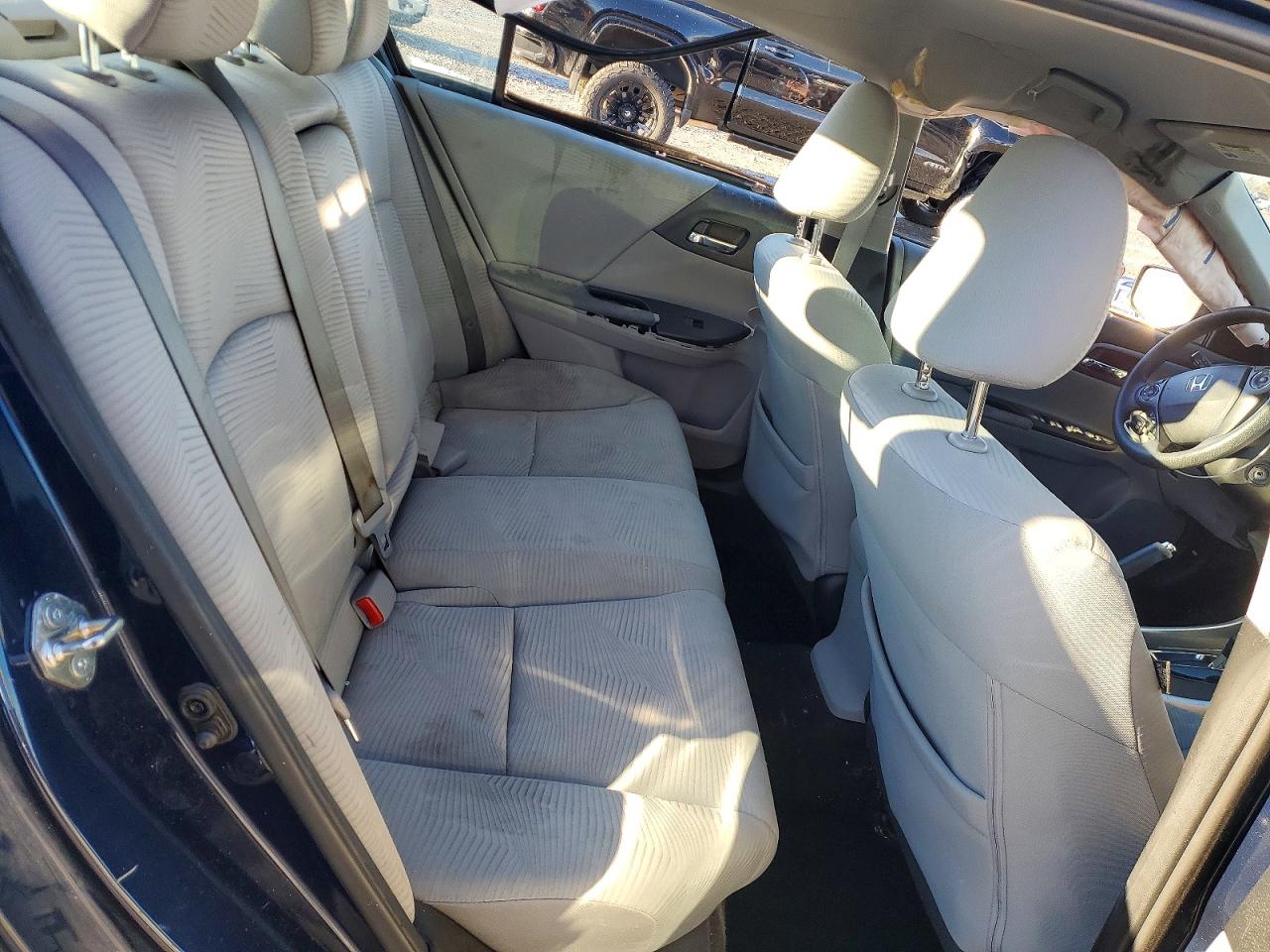 2015 HONDA ACCORD LX photo 10