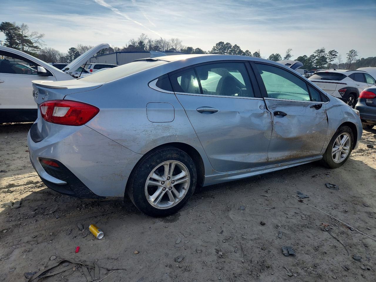 2017 CHEVROLET CRUZE LT photo 3