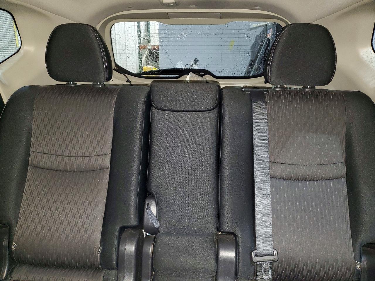 2017 NISSAN ROGUE photo 10