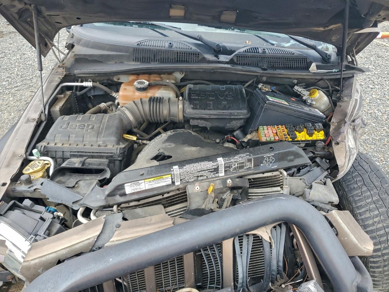 2002 JEEP LIBERTY LIMITED photo 12