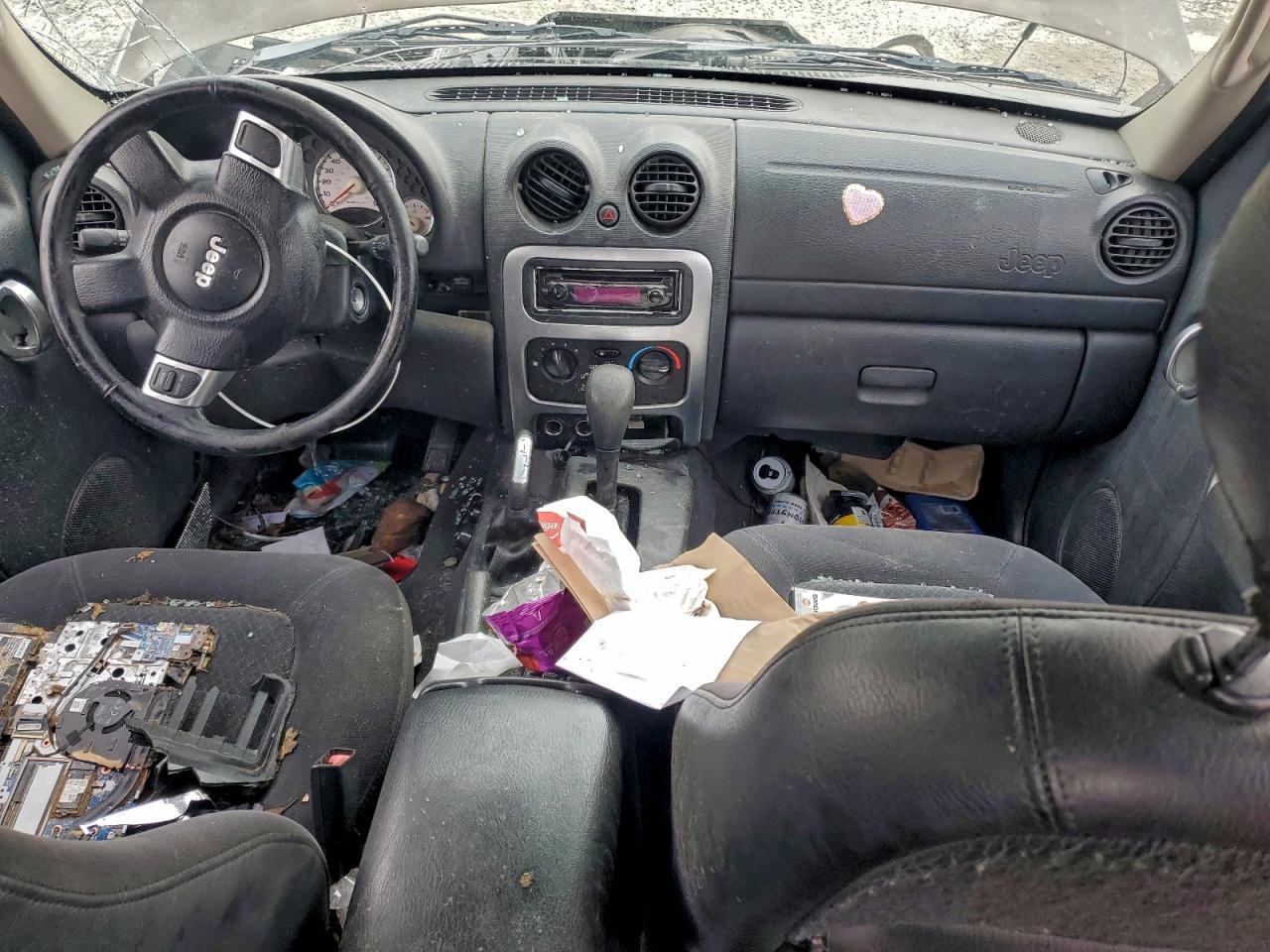 2002 JEEP LIBERTY LIMITED photo 8