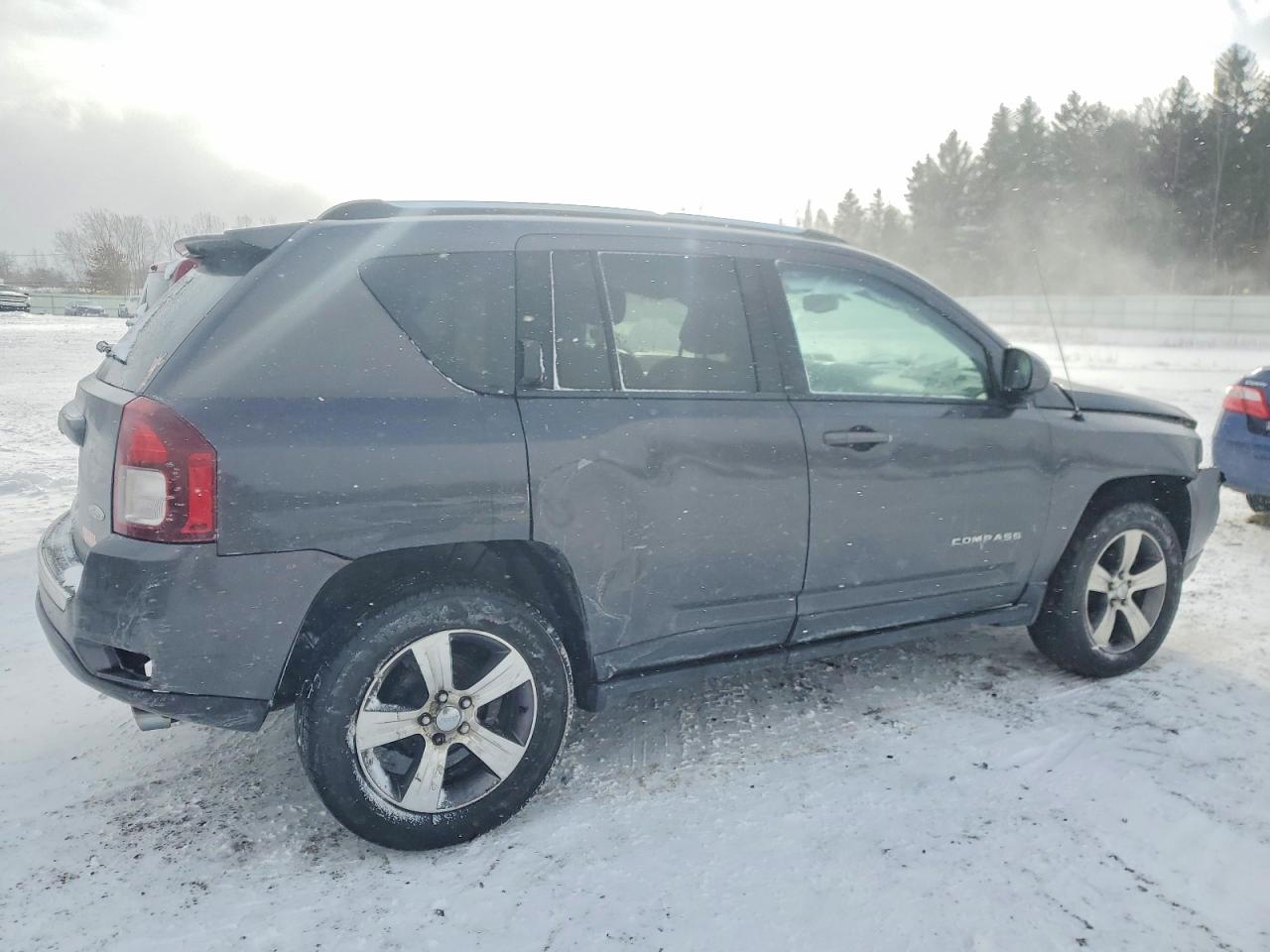 2016 JEEP COMPASS LATITUDE photo 3
