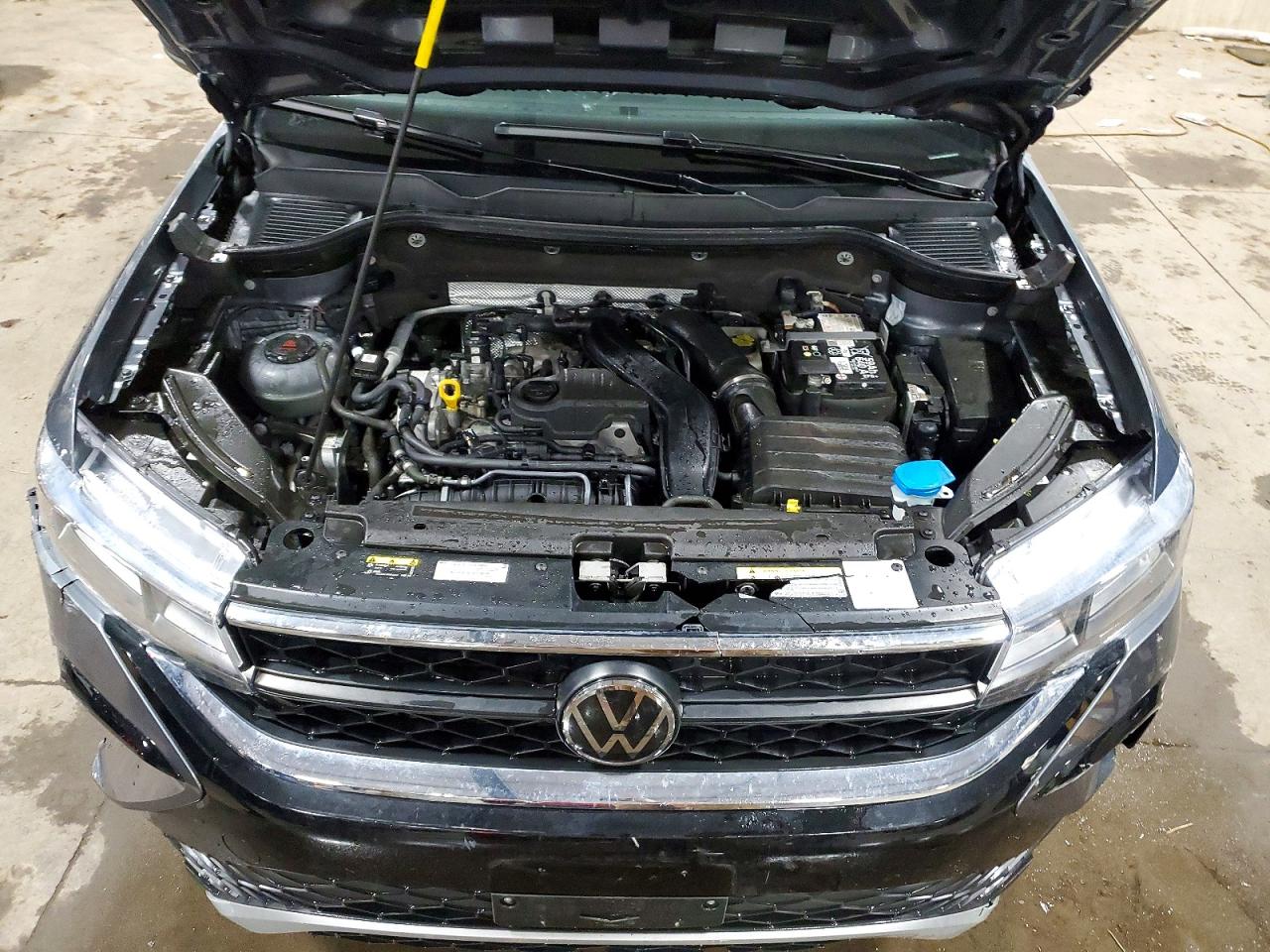 2024 VOLKSWAGEN TAOS S photo 12