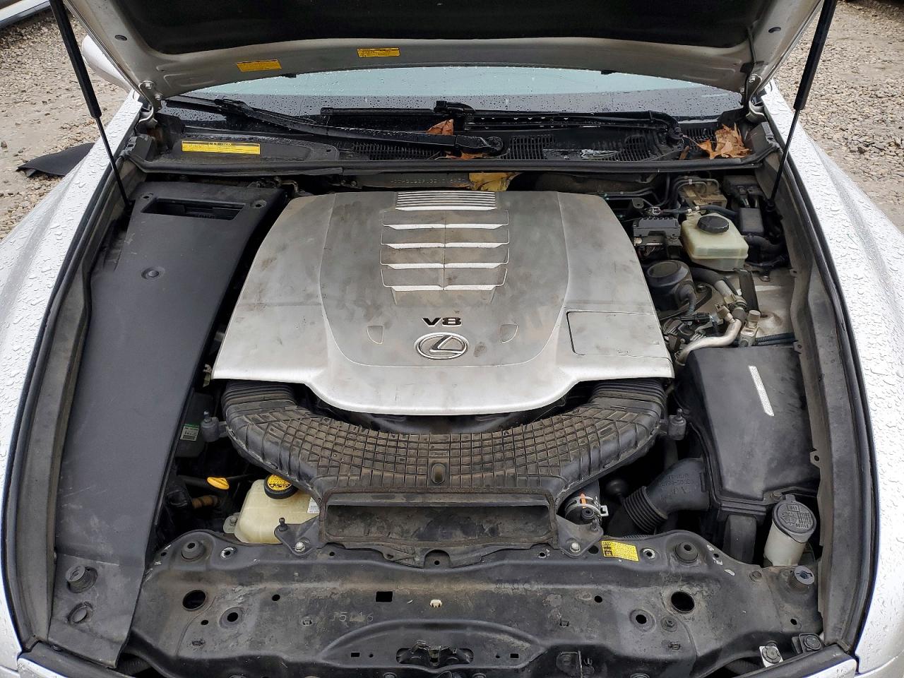 2011 LEXUS LS 460 photo 11