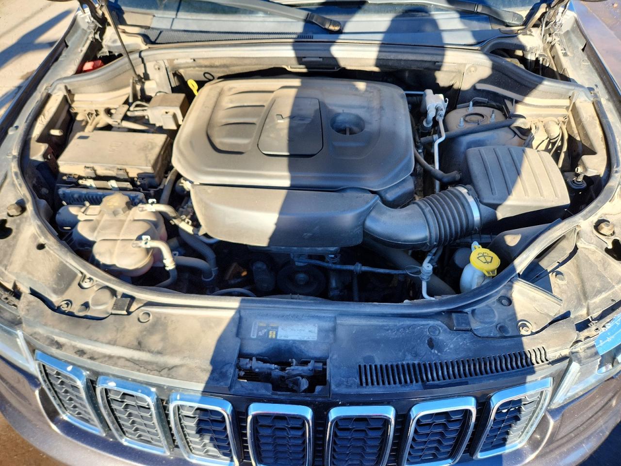 2020 JEEP GRAND CHEROKEE LIMITED photo 12