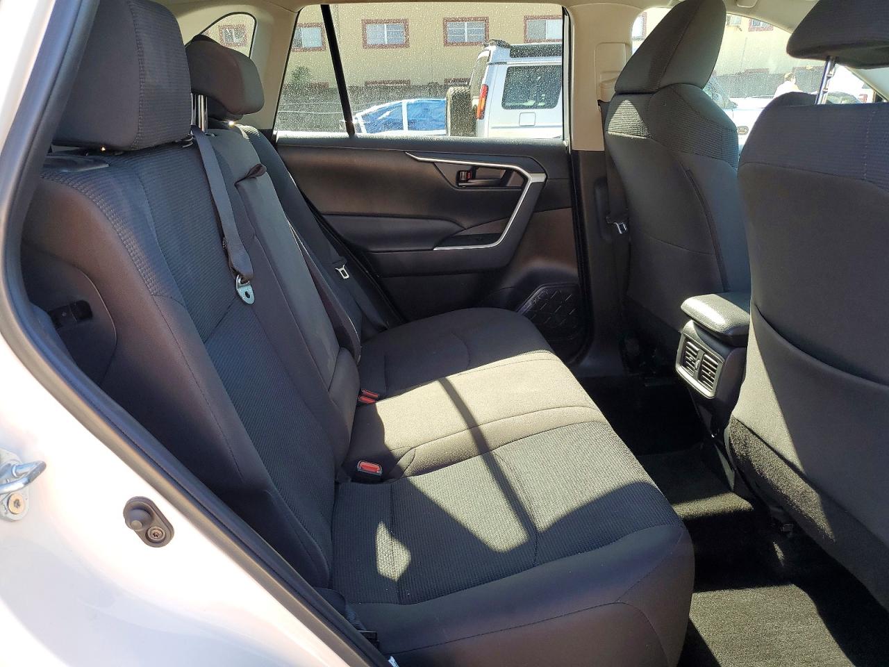 2025 TOYOTA RAV4 LE photo 10