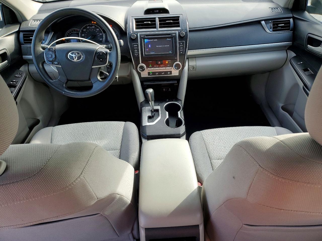 2012 TOYOTA CAMRY photo 8