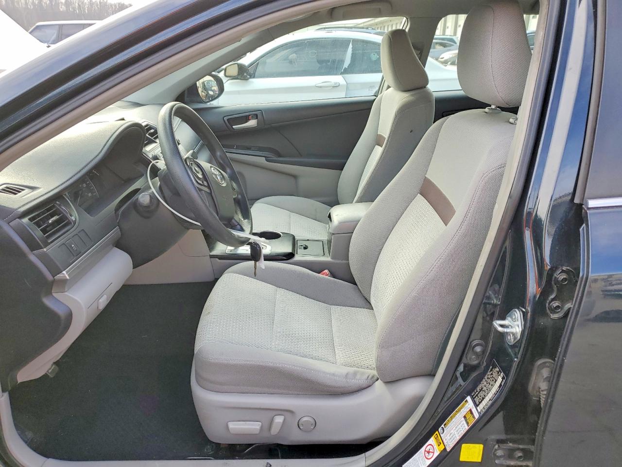 2012 TOYOTA CAMRY photo 7