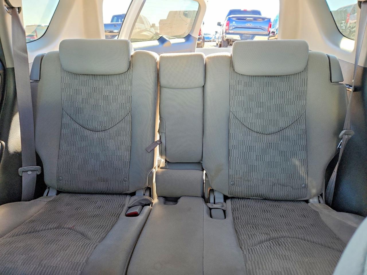 2010 TOYOTA RAV4 photo 10